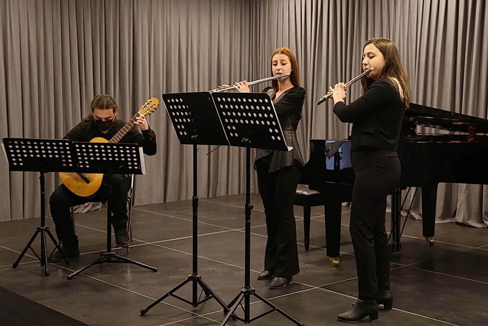 Müzik Paylaştıkça Güzel